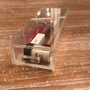 Acrylic makeup organizer
